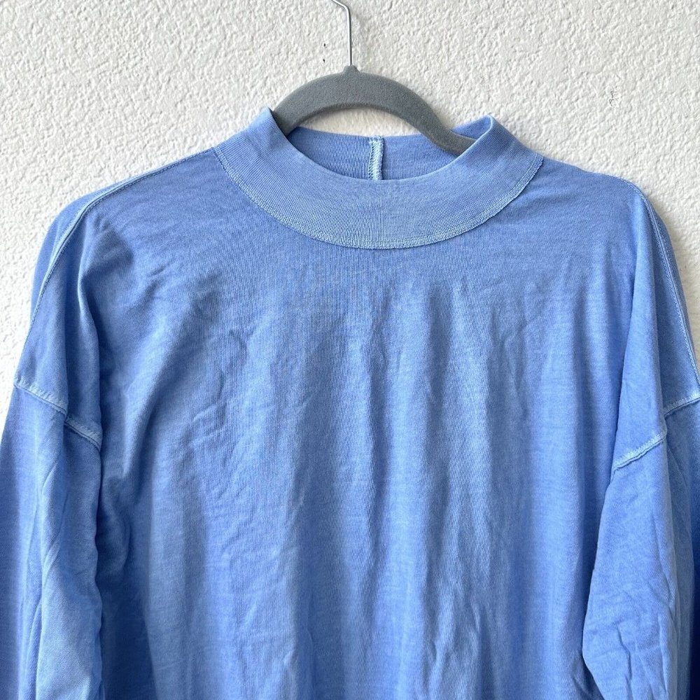 NEW Free People Mock Neck T shirt Size XS Blue Women's - Picture 3 of 9